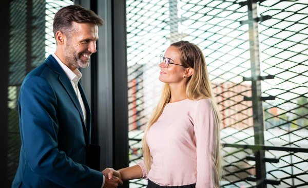 Quali sono i metodi più innovativi per l'acquisizione di talenti nel settore tecnologico?